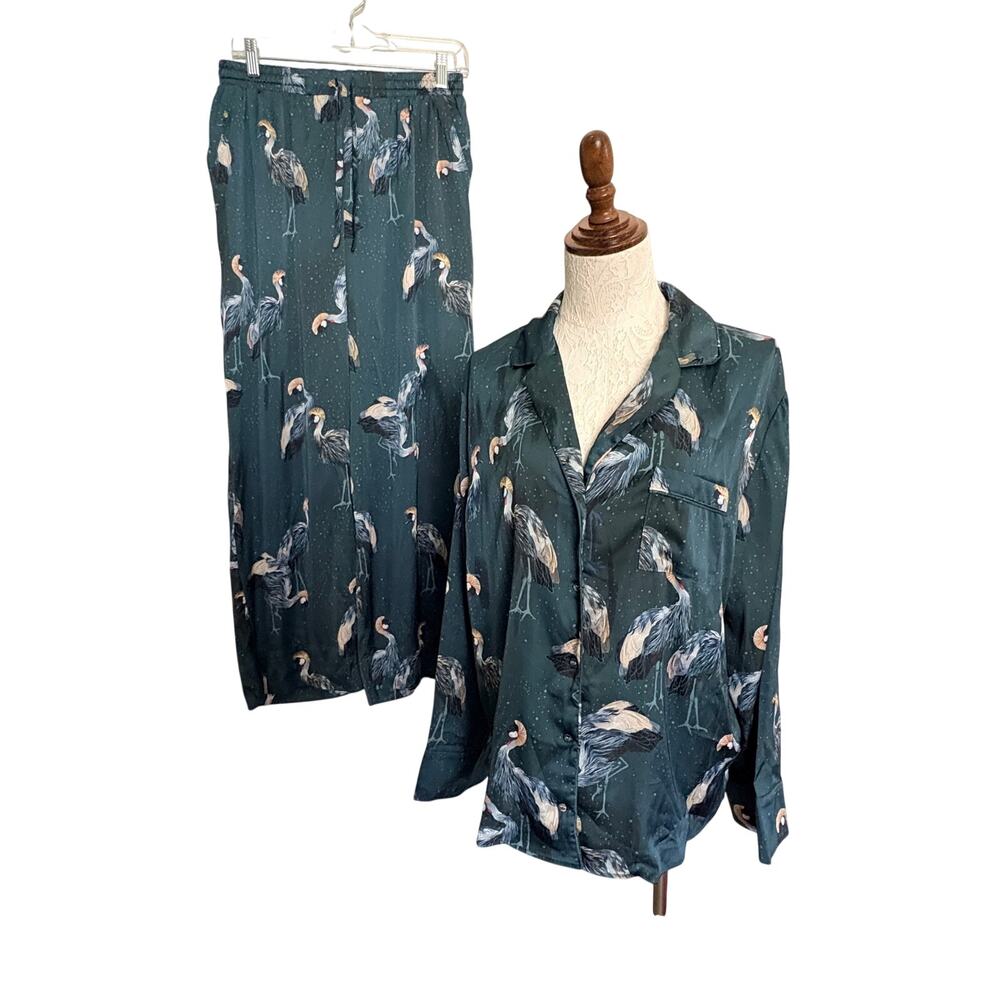 Soma Intimates Grey Crowned Crane Bird Print Satin Pajama Set Long Sleeve |Pants